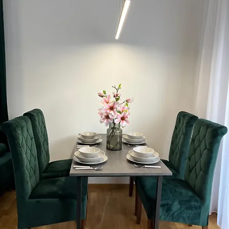 아파트 Golden Bird Wellness & *