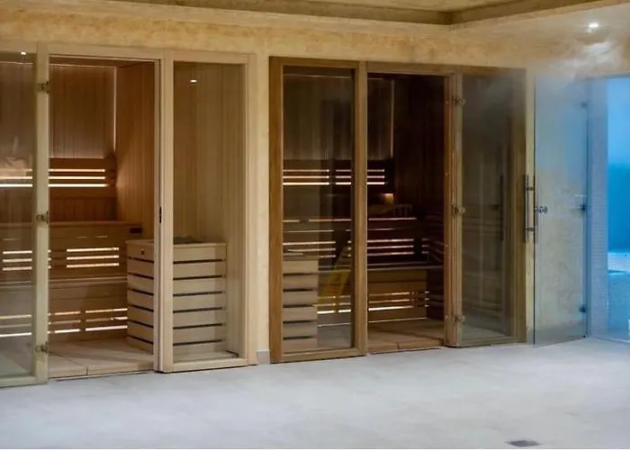 Golden Bird Wellness&spa Apartment *