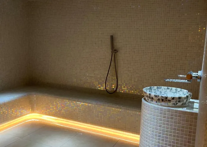 Golden Bird Wellness&spa Apartment